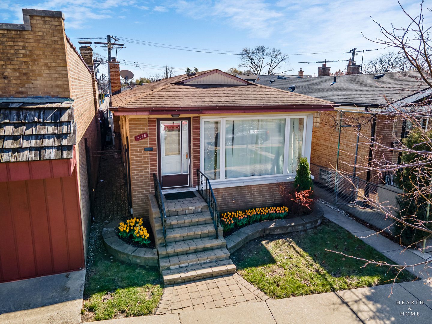 7615 W Addison Street — Chicago, IL 60634