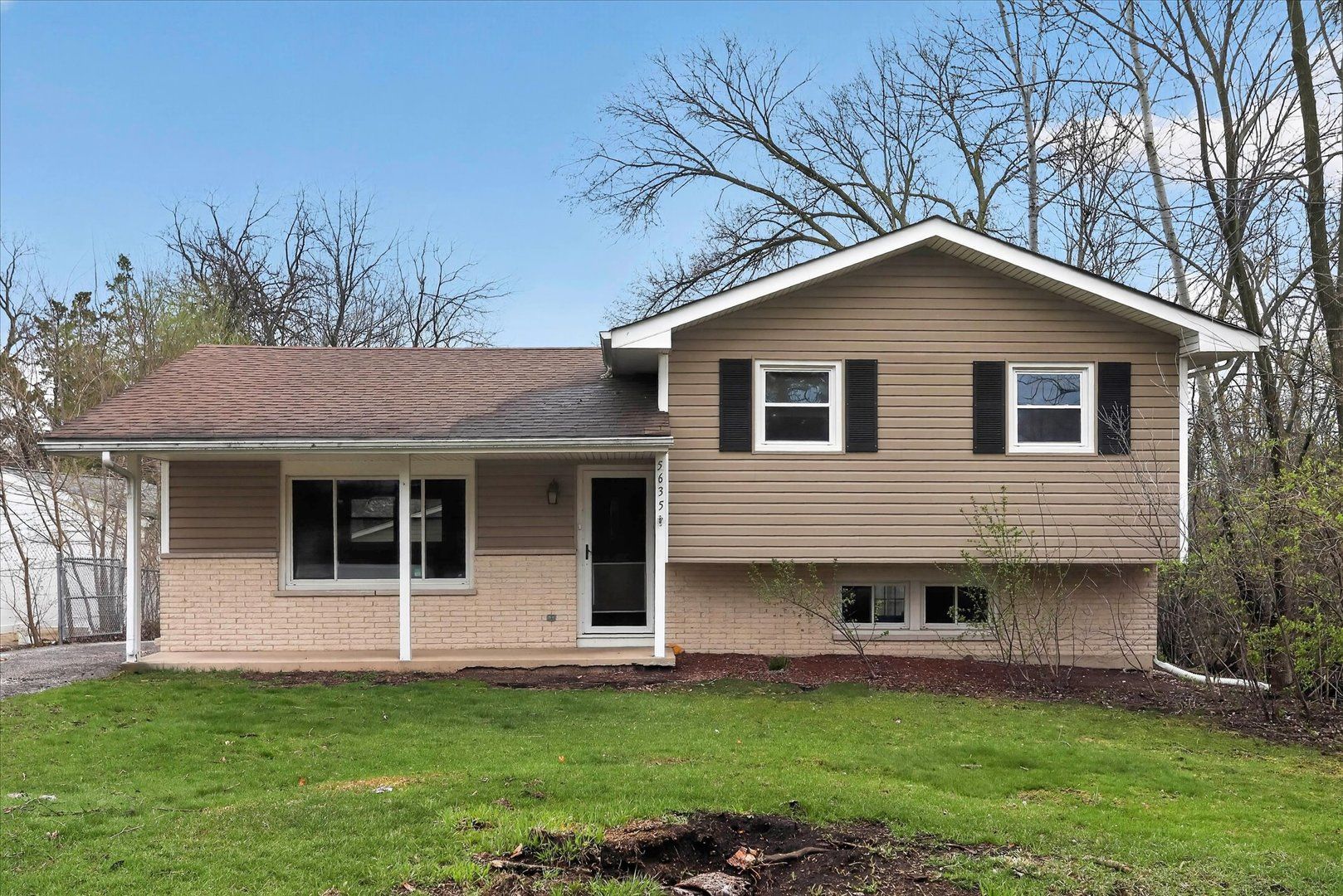 5635 Alabama Avenue — Clarendon Hills, IL 60514