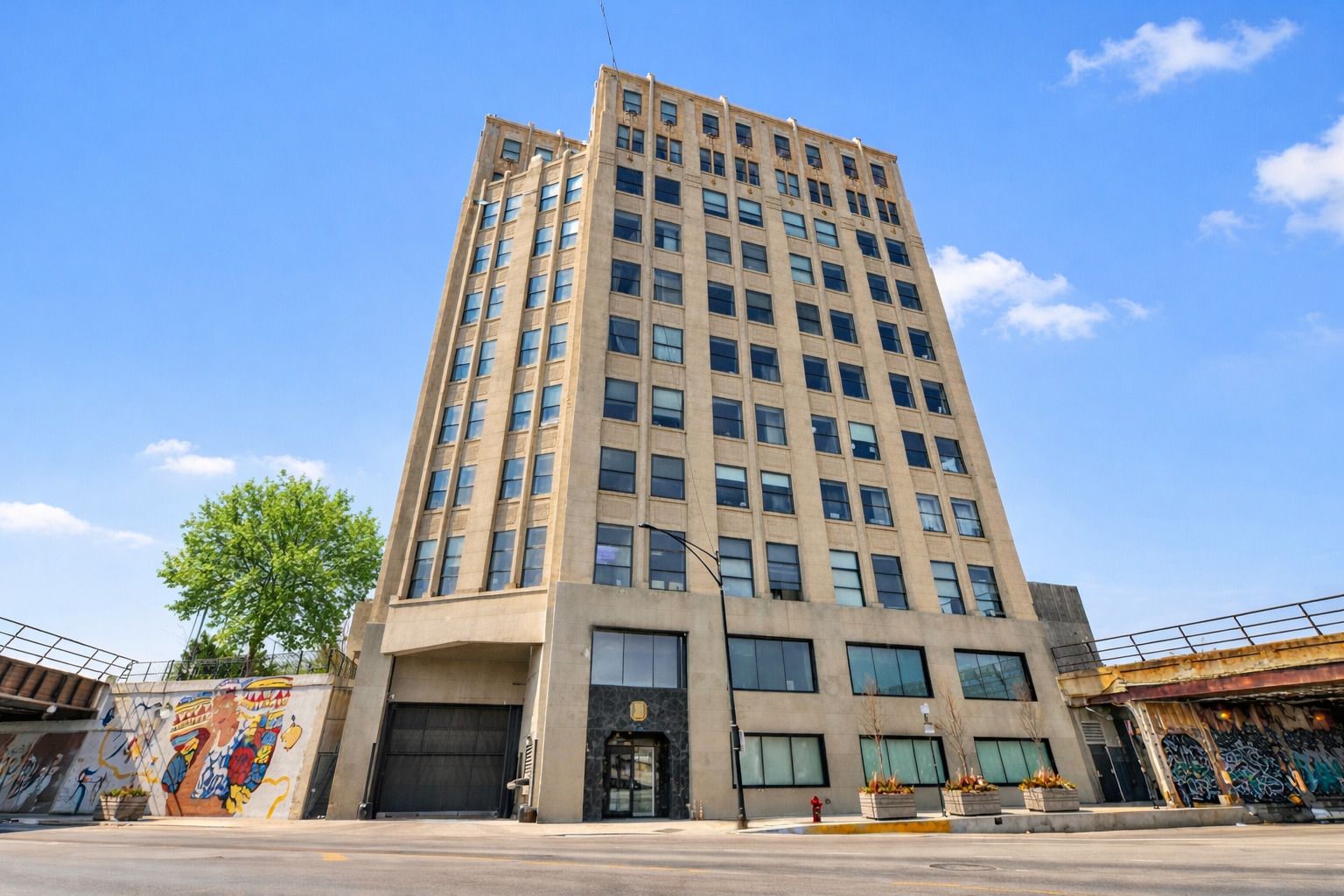 1550 S Blue Island Avenue #721 — Chicago, IL 60608