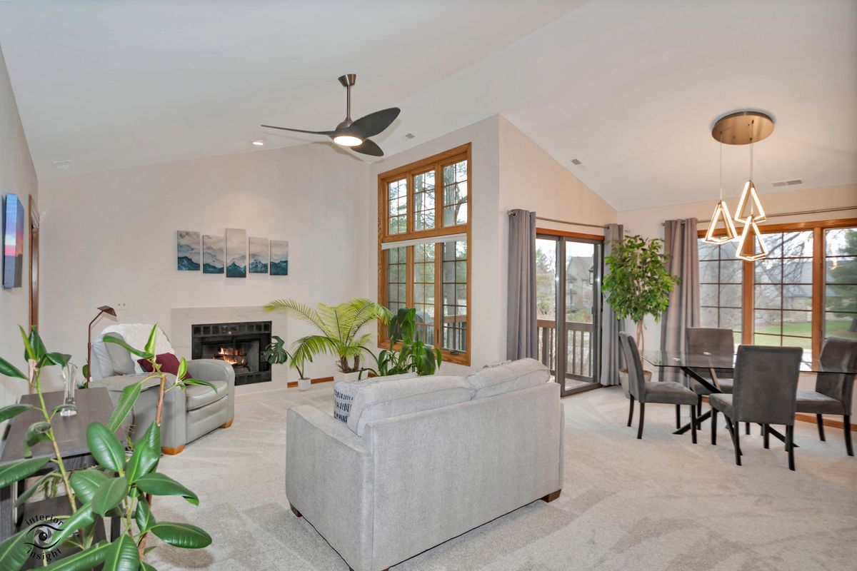 1121 Lacebark Court, Darien, IL 60561