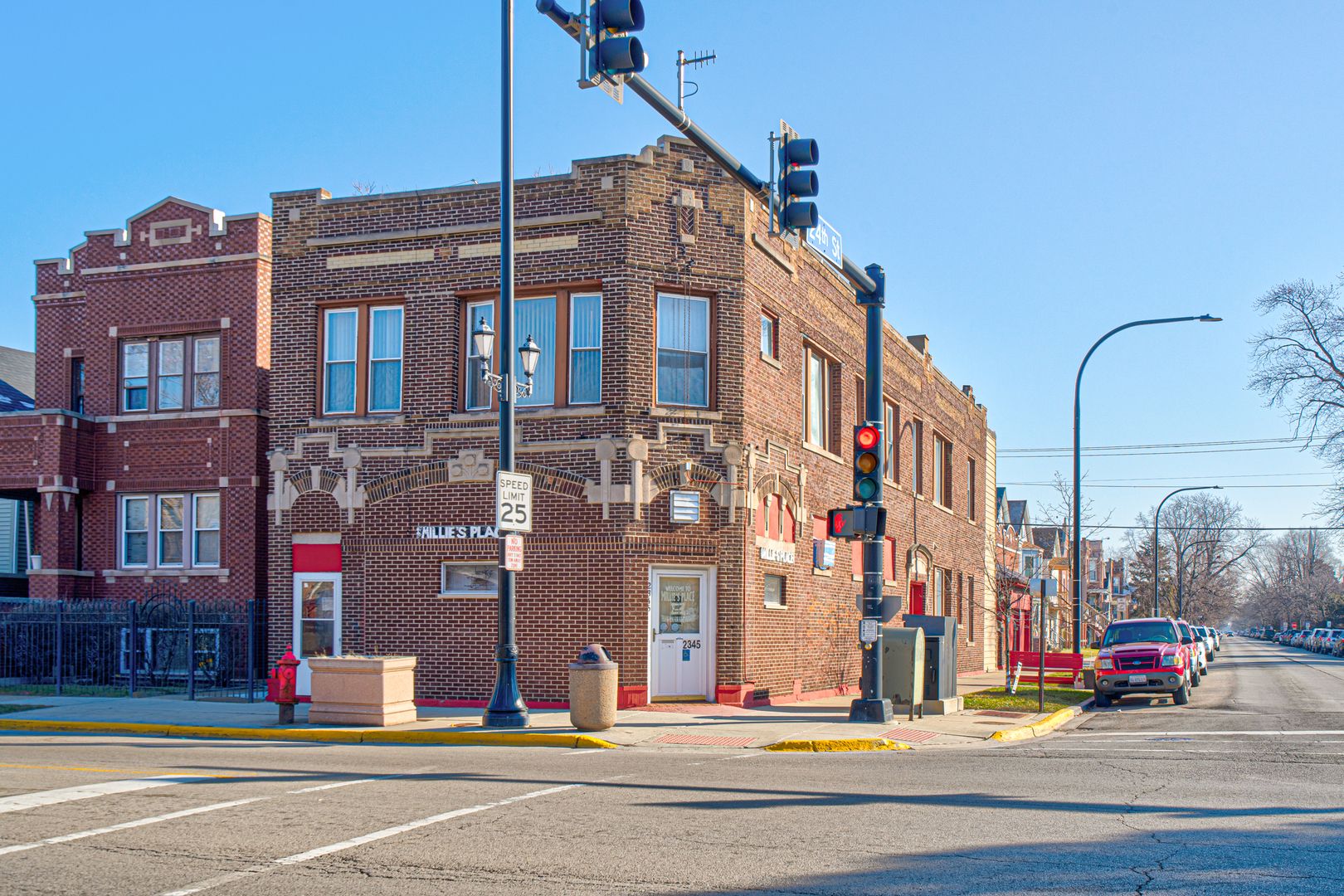 2345 S Central Avenue — Cicero, IL 60804