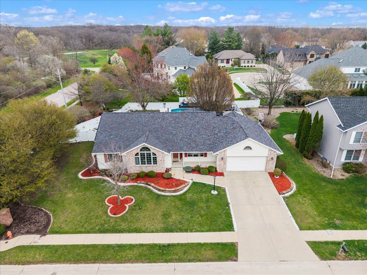 3402 76th Street, Moline, IL 61265