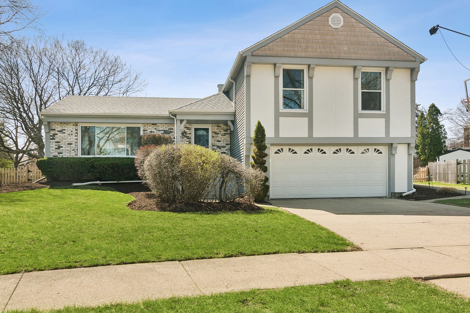 958 Chaucer Way — Buffalo Grove, IL 60089