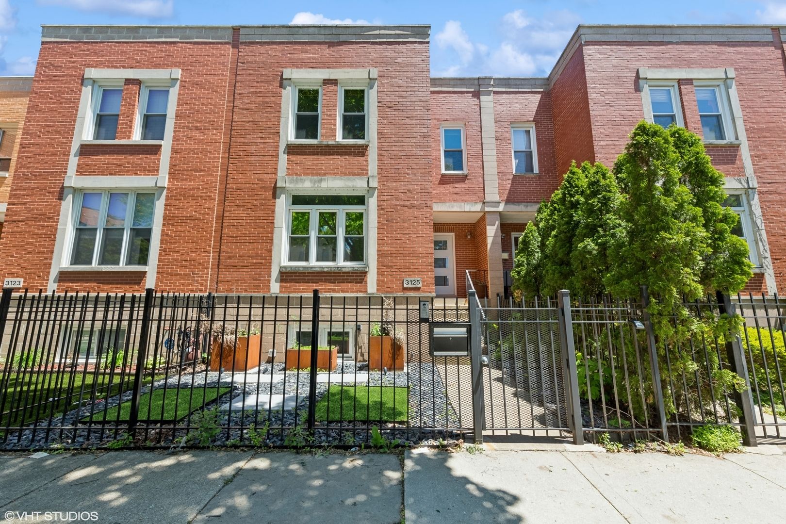 3125 S Giles Avenue #3125 — Chicago, IL 60616