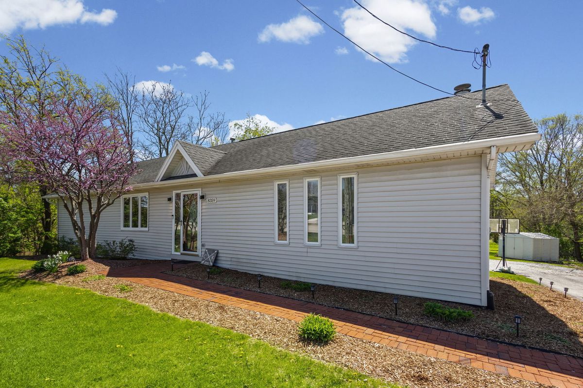 8359 Lincoln Highway, Frankfort, IL 60423