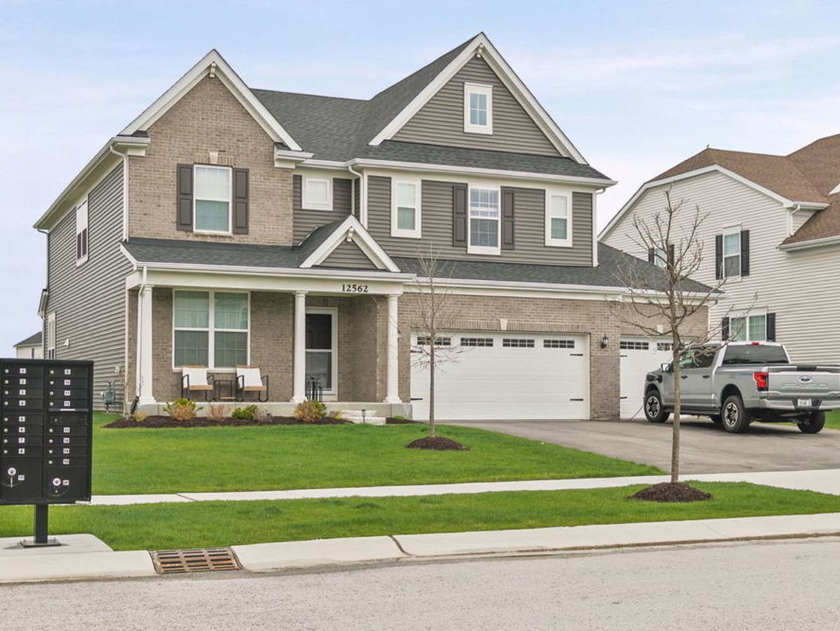 12562 Mullin Street, Huntley, IL 60142