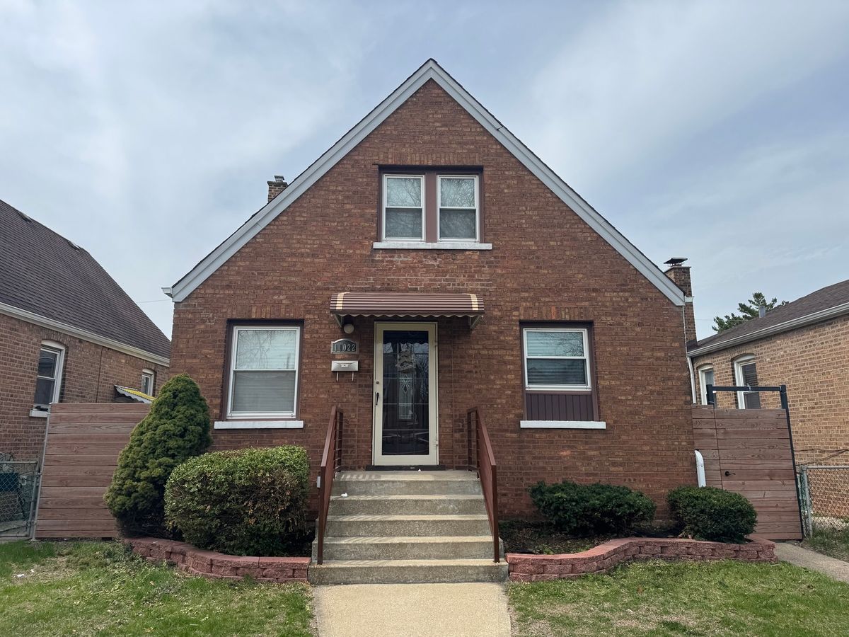 11022 Avenue D, Chicago, IL 60617