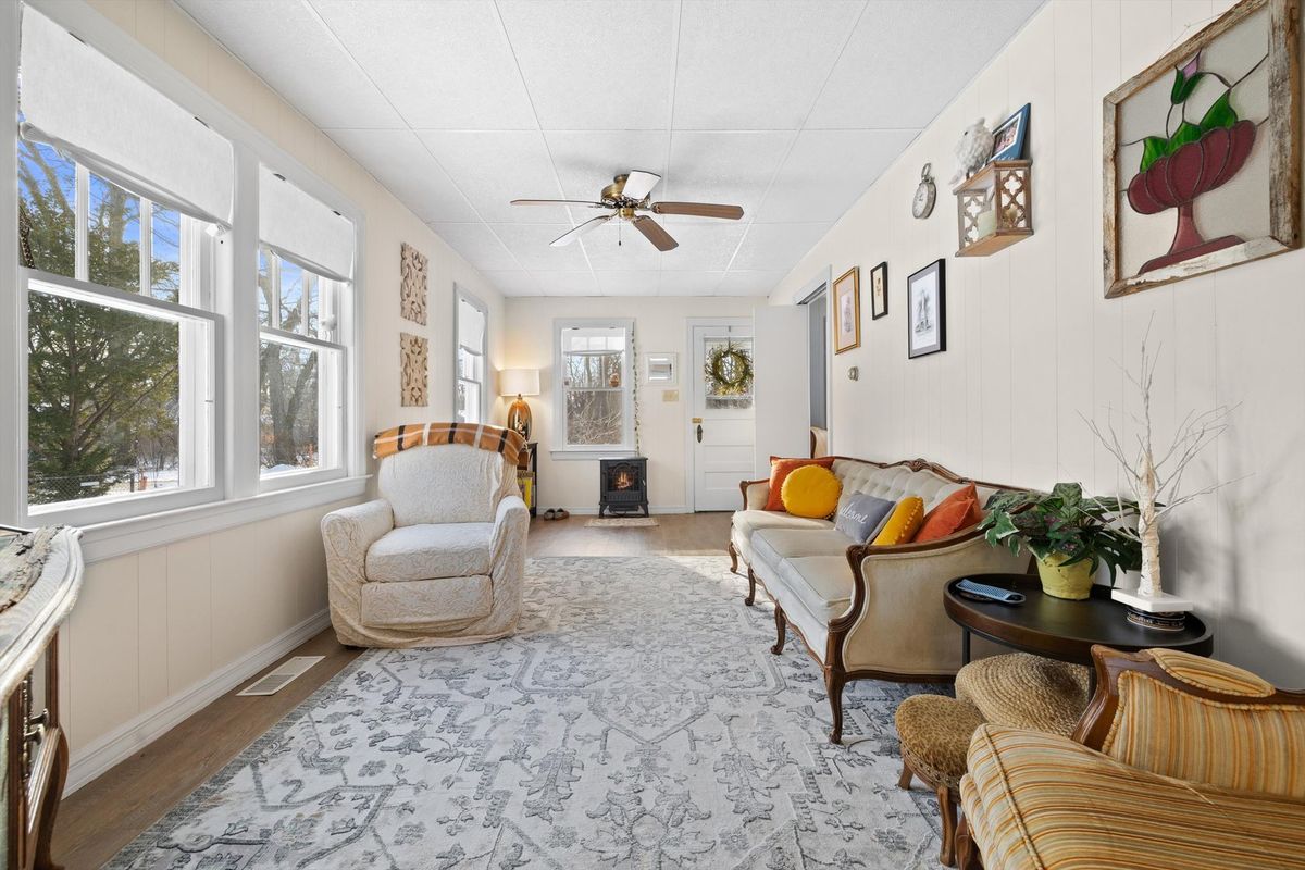 W862 Florence Road, Bloomfield, WI 53128