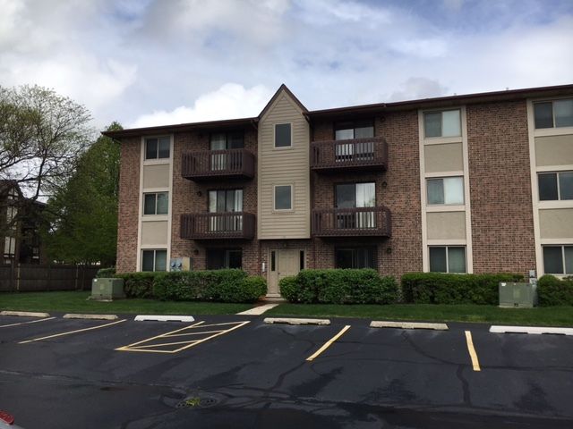 1495 Georgia Court #204 — Naperville, IL 60540