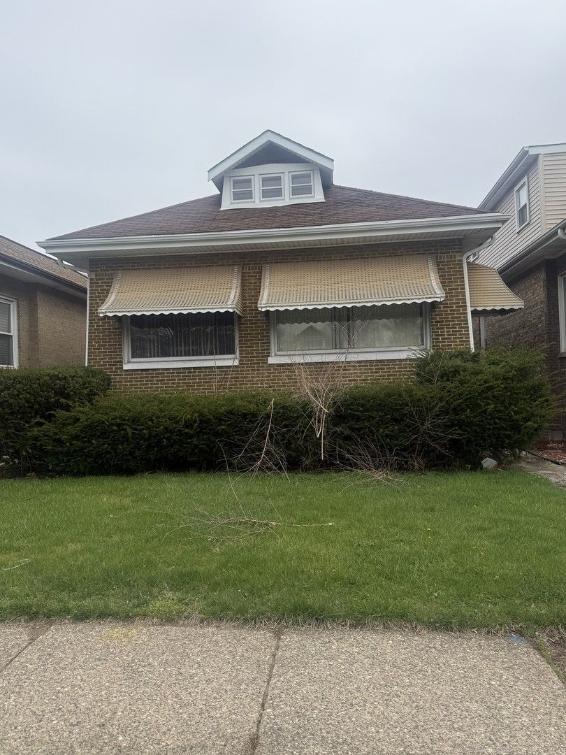 7337 S Indiana Avenue — Chicago, IL 60619