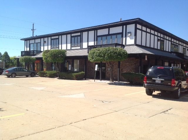 1700 ALGONQUIN Road, Algonquin, IL 60102