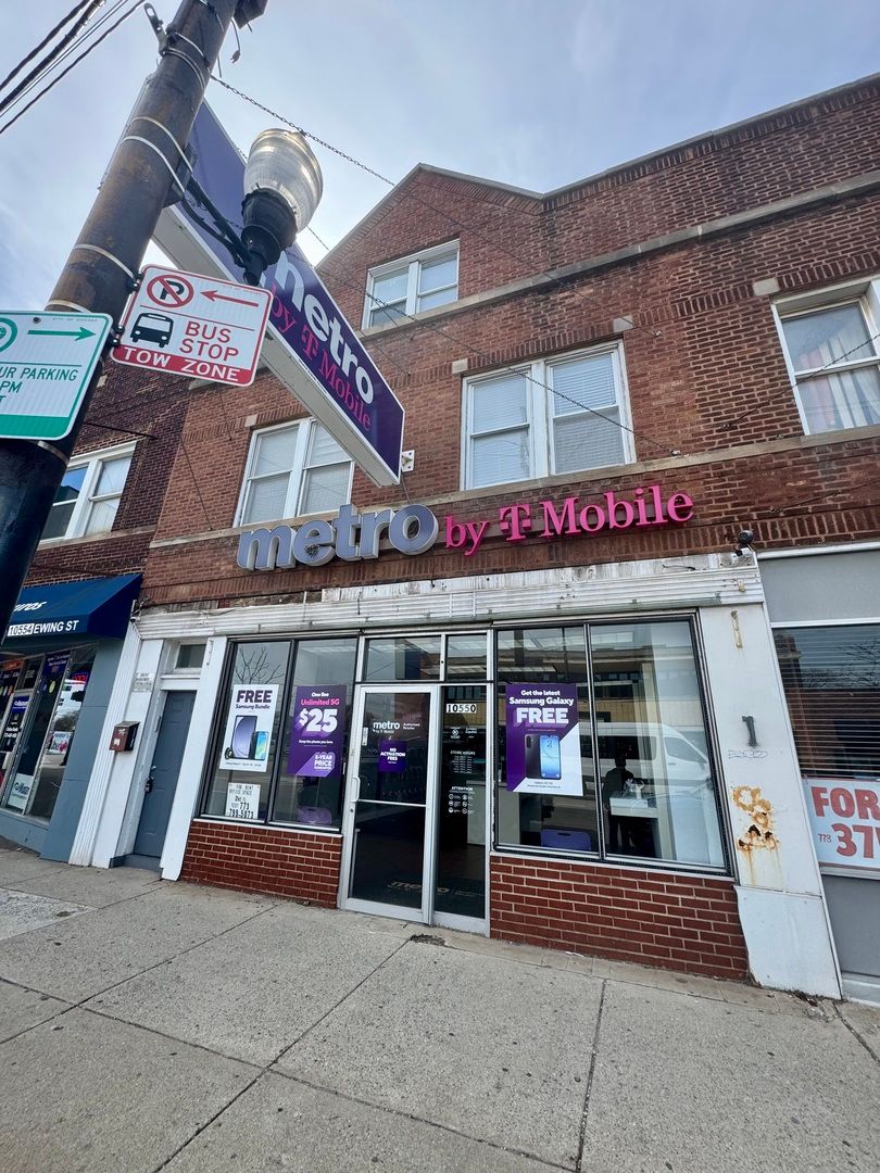 10550 S Ewing Avenue — Chicago, IL 60617