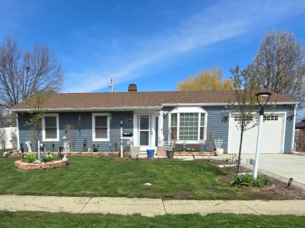 714 Russet Lane, Streamwood, IL 60107