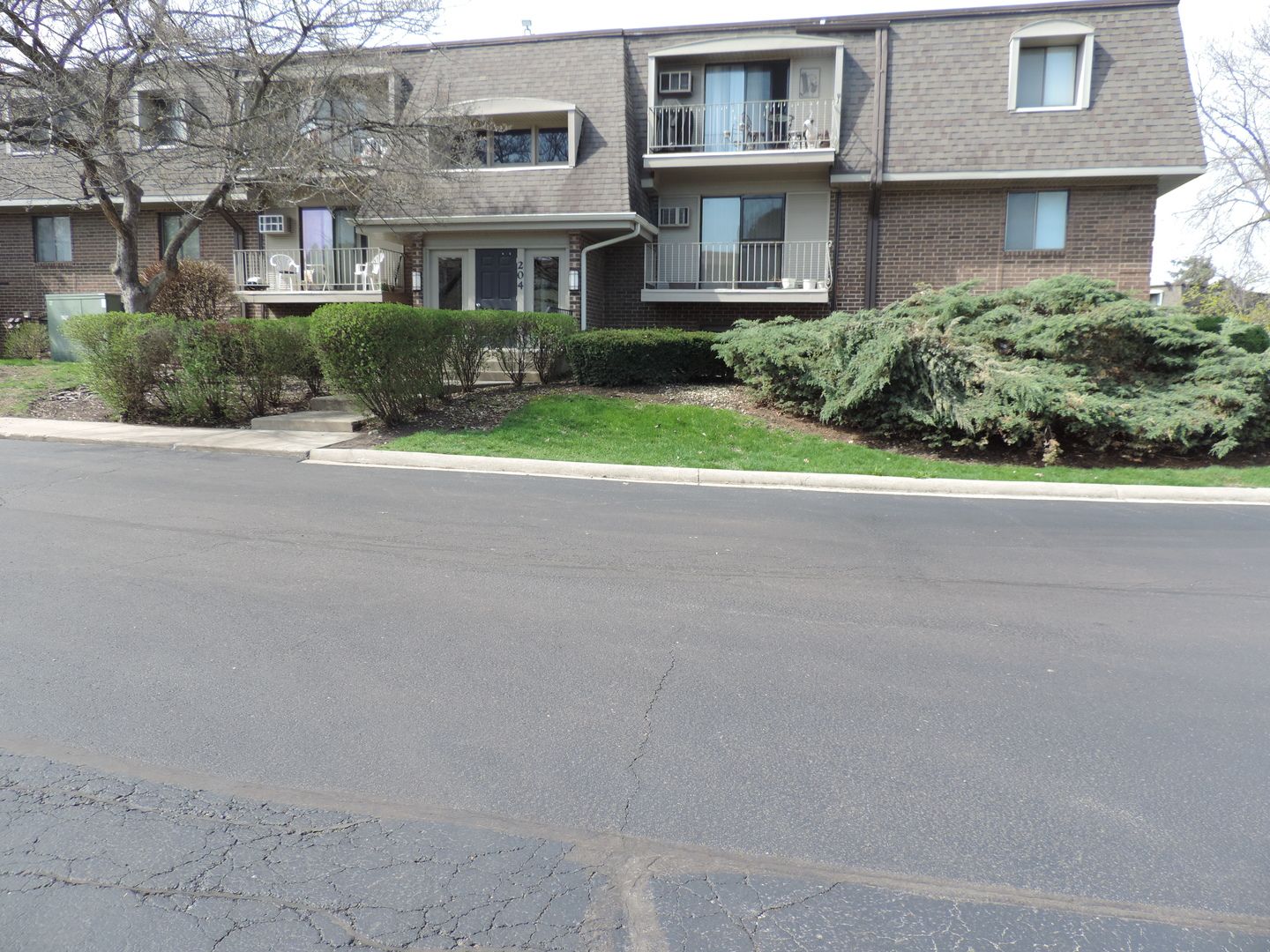 204 E Bailey Road #C — Naperville, IL 60565
