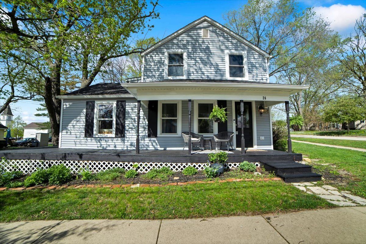 26 E Van Buren Street — Oswego, IL 60543