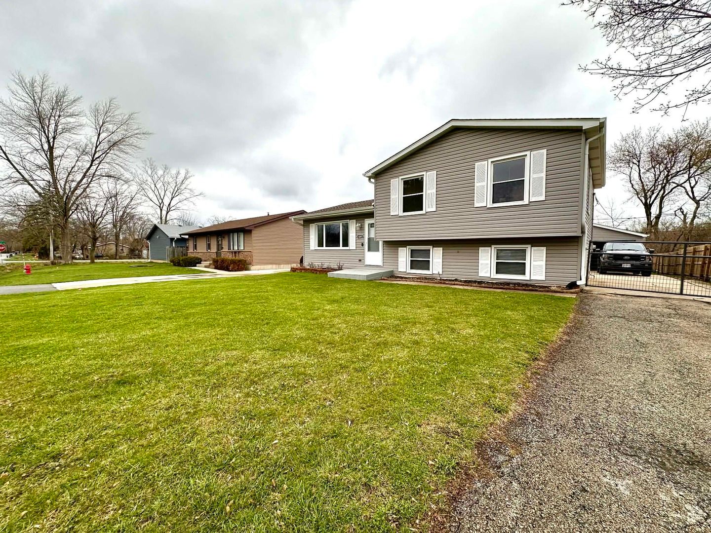 38093 N Cornell Road — Beach Park, IL 60087
