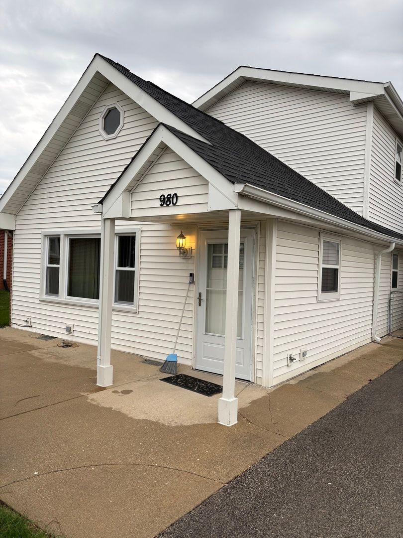 980 County Line Road, Bensenville, IL 60106