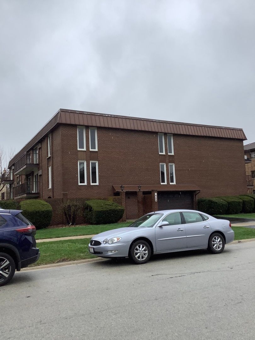 10408 Menard Avenue — Oak Lawn, IL 60453