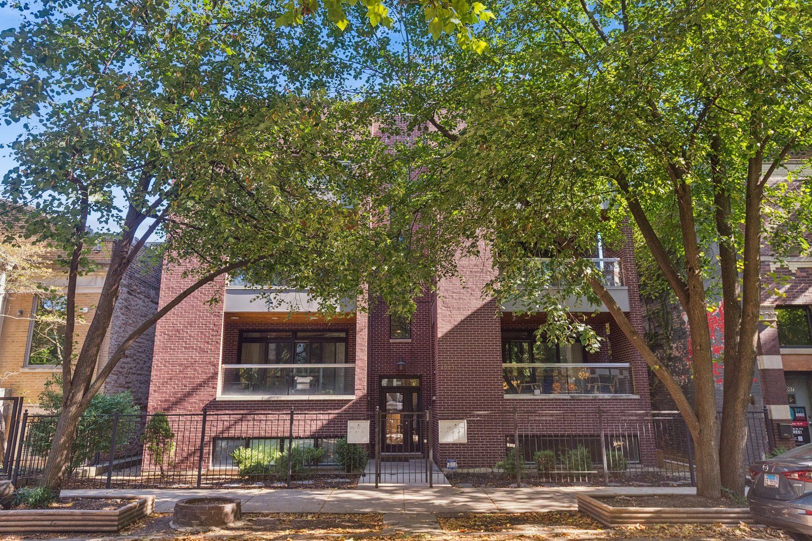 1011 N WOLCOTT Avenue #2N — Chicago, IL 60622