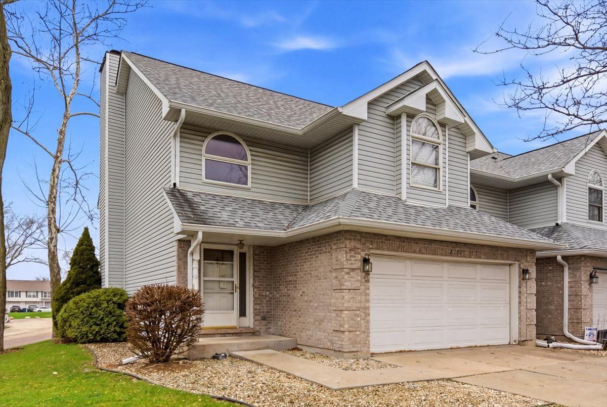 2201 Daffodil Drive — Crest Hill, IL 60403