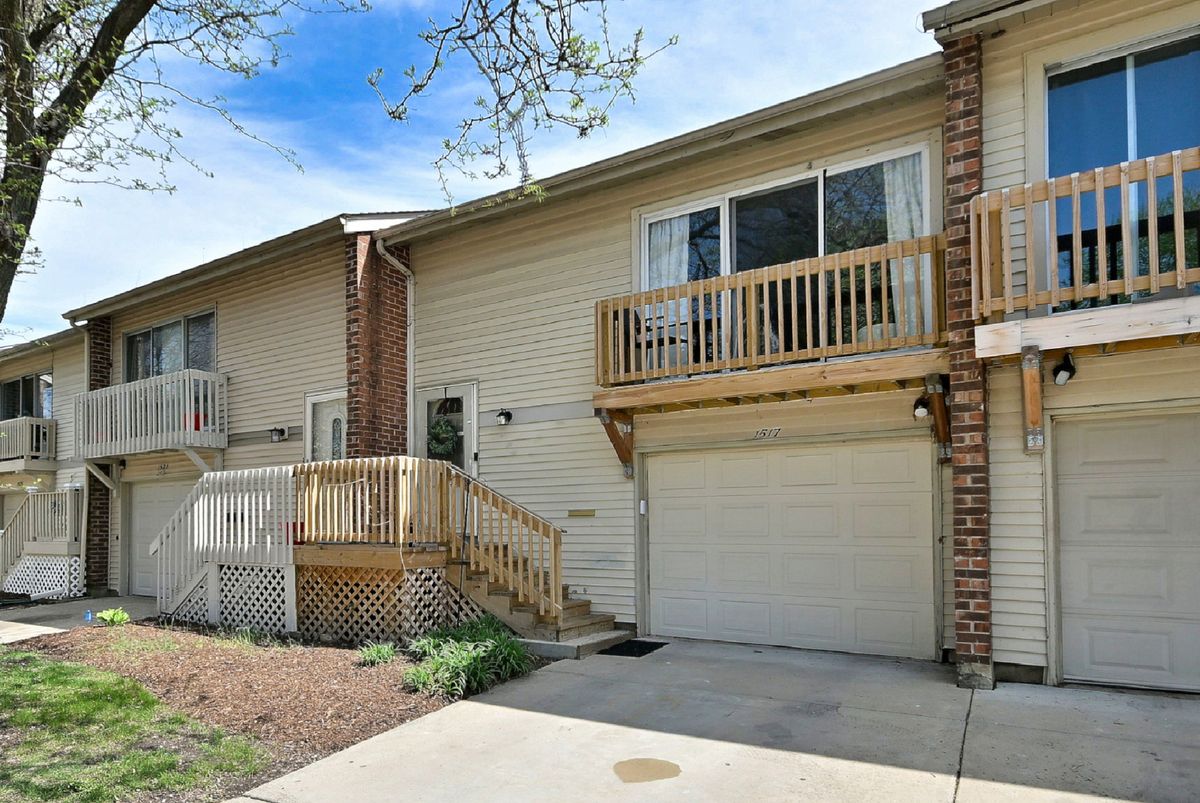 1517 Elder Drive, Aurora, IL 60506