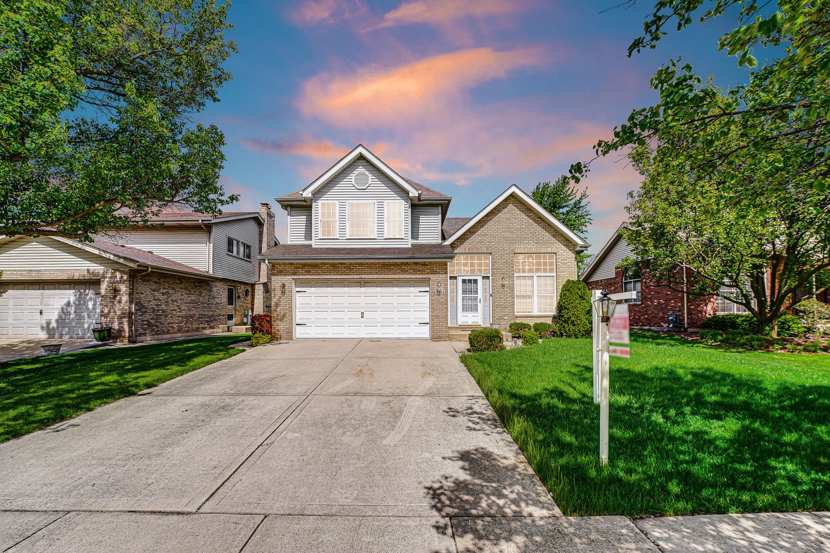 17214 Arrowhead — Oak Forest, IL 60452