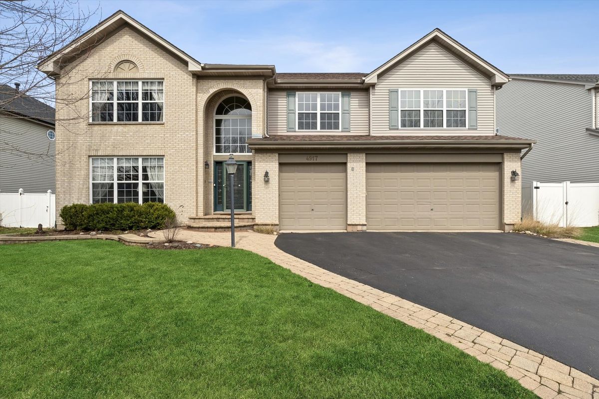 4917 Kimball Lane, Carpentersville, IL 60110