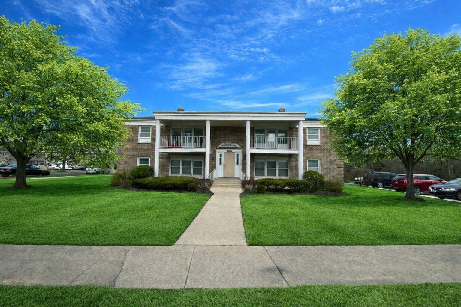 4020 216th Street #2E — Matteson, IL 60443
