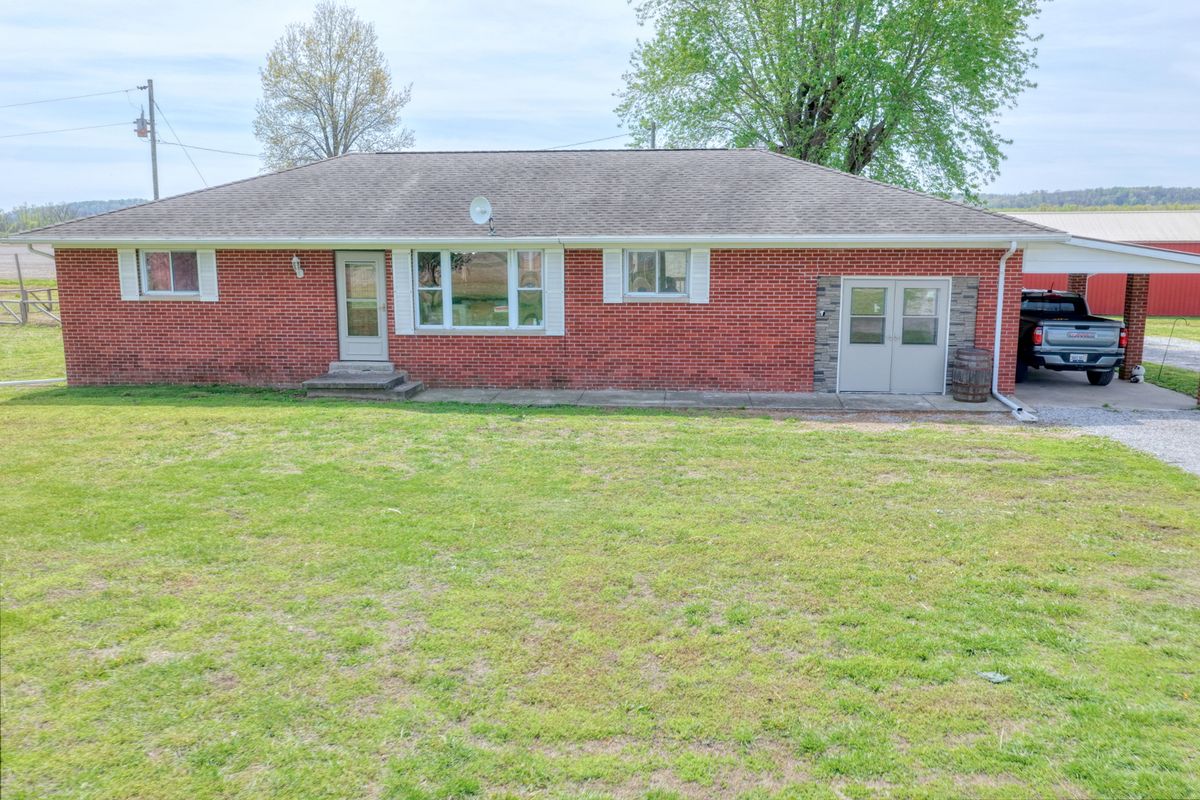 3992 Neunert Road, Jacob, IL 62950