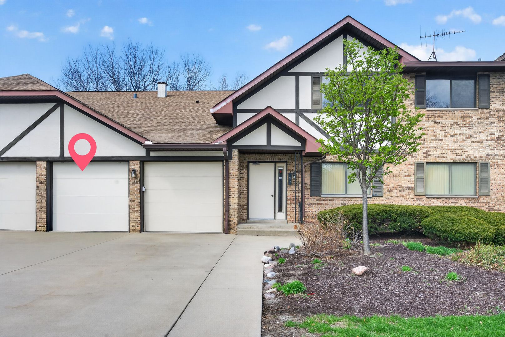 107 Walters Lane #2A — Itasca, IL 60143