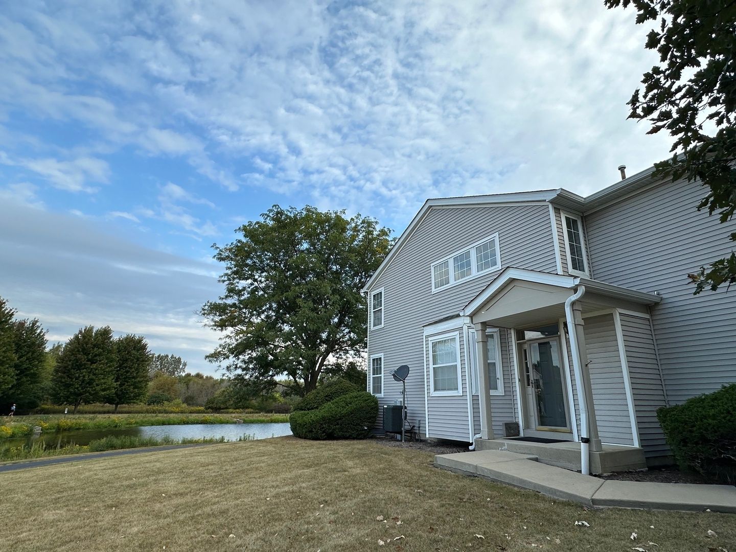 756 PANORAMA Court #756 — Aurora, IL 60502