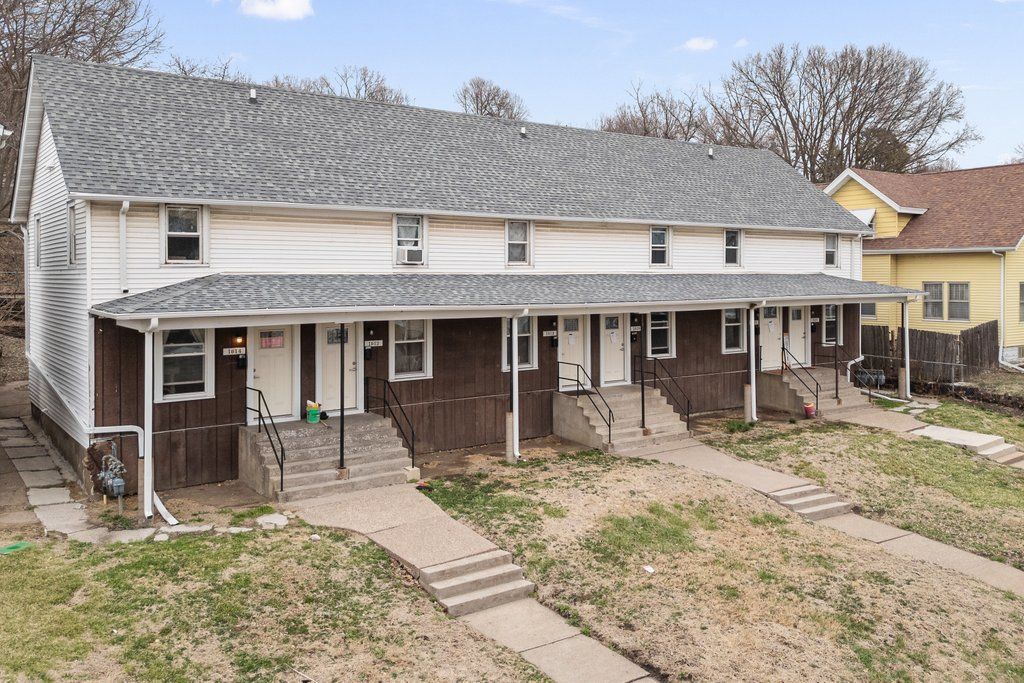 1604 W 9TH Street — Davenport, IA 52804