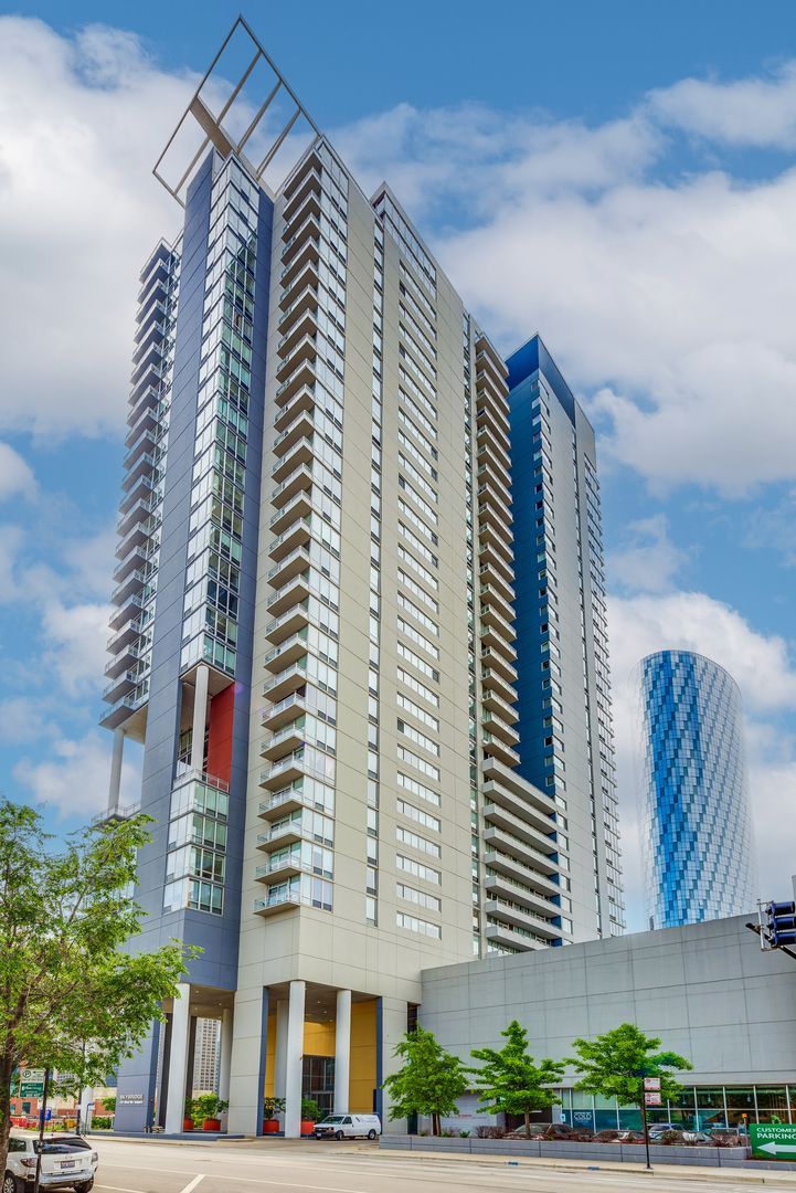 737 W Washington Boulevard #3608 — Chicago, IL 60661