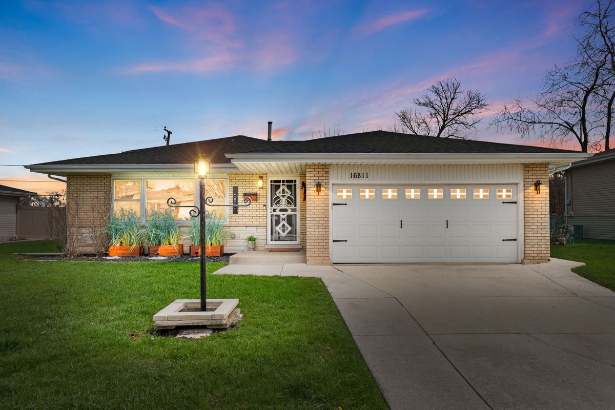 16811 Louis Court, South Holland, IL 60473