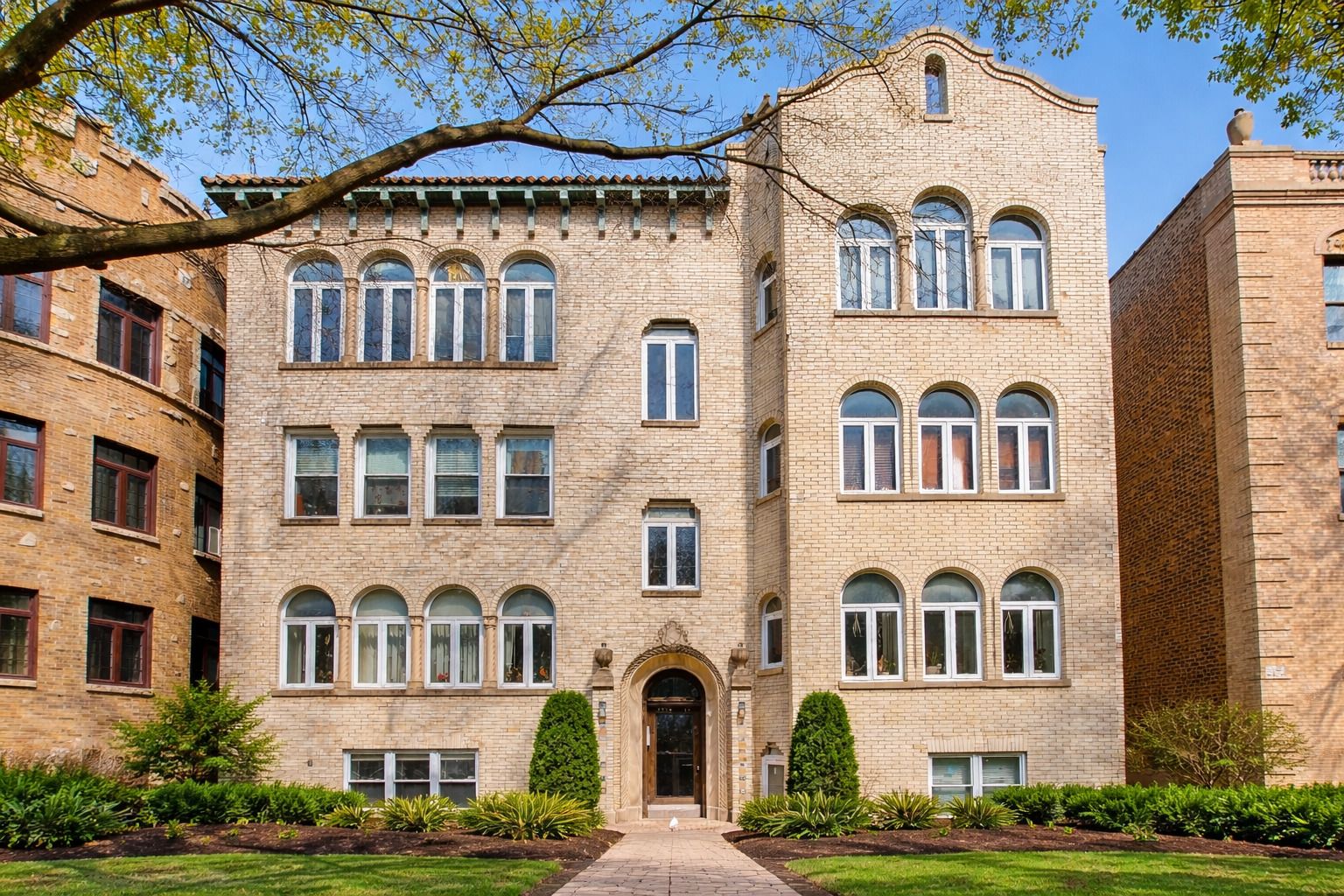 2314 W Farwell Avenue #GW — Chicago, IL 60645