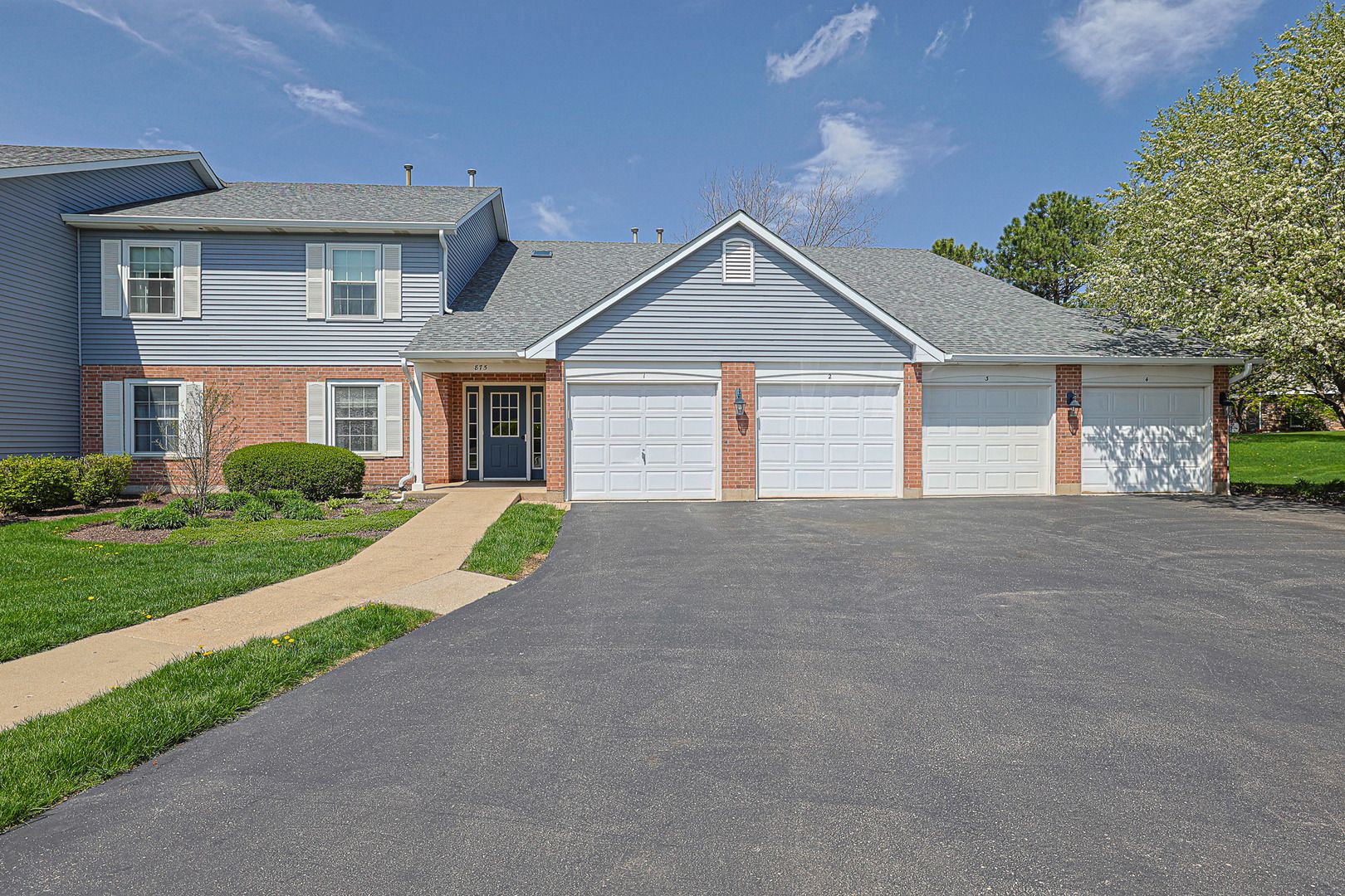 875 Golf Course Road #2 — Crystal Lake, IL 60014