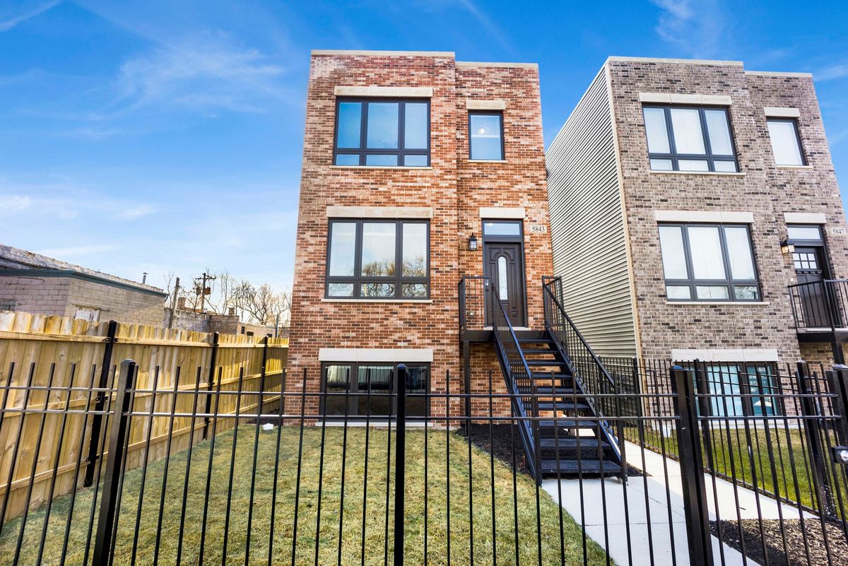 5843 Corcoran Place, Chicago, IL 60644