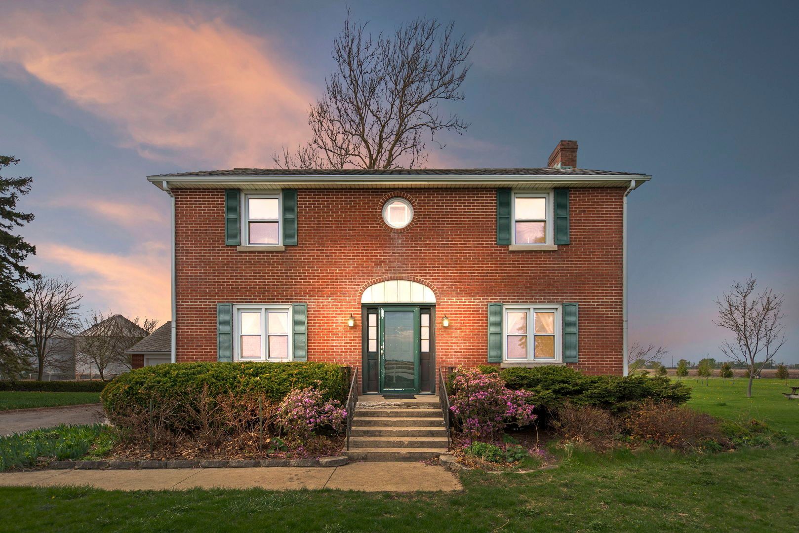 9458 N State Route 45/52 — Manteno, IL 60950