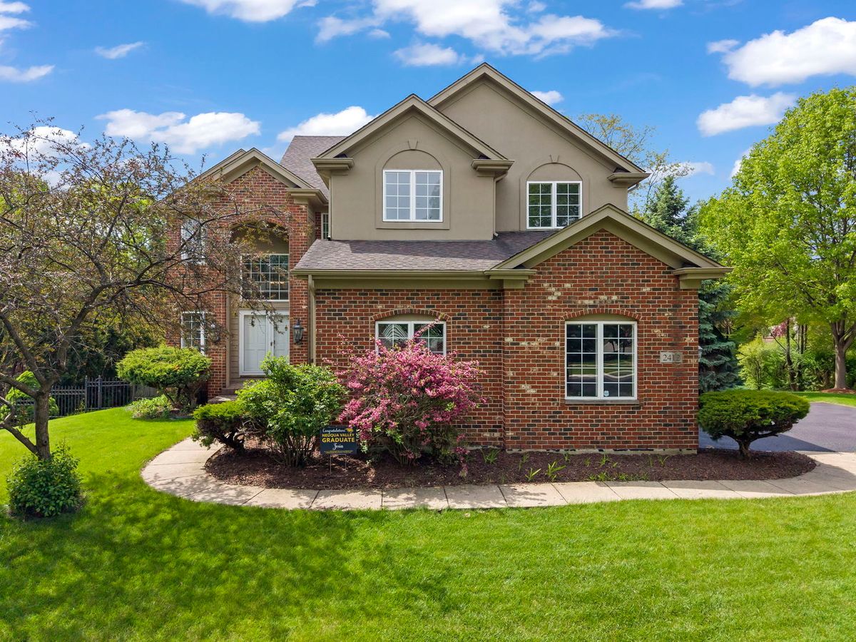 2412 Wild Timothy Road, Naperville, IL 60564
