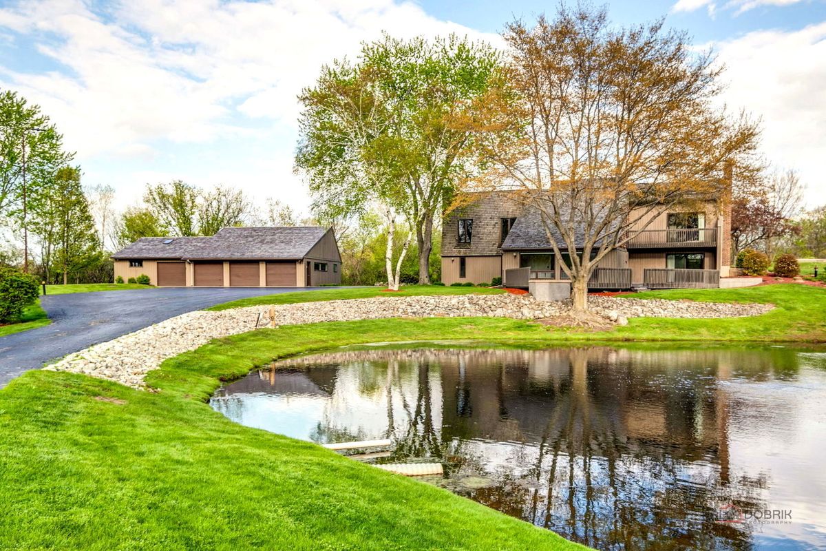 25854 Nippersink Road, Round Lake, IL 60073