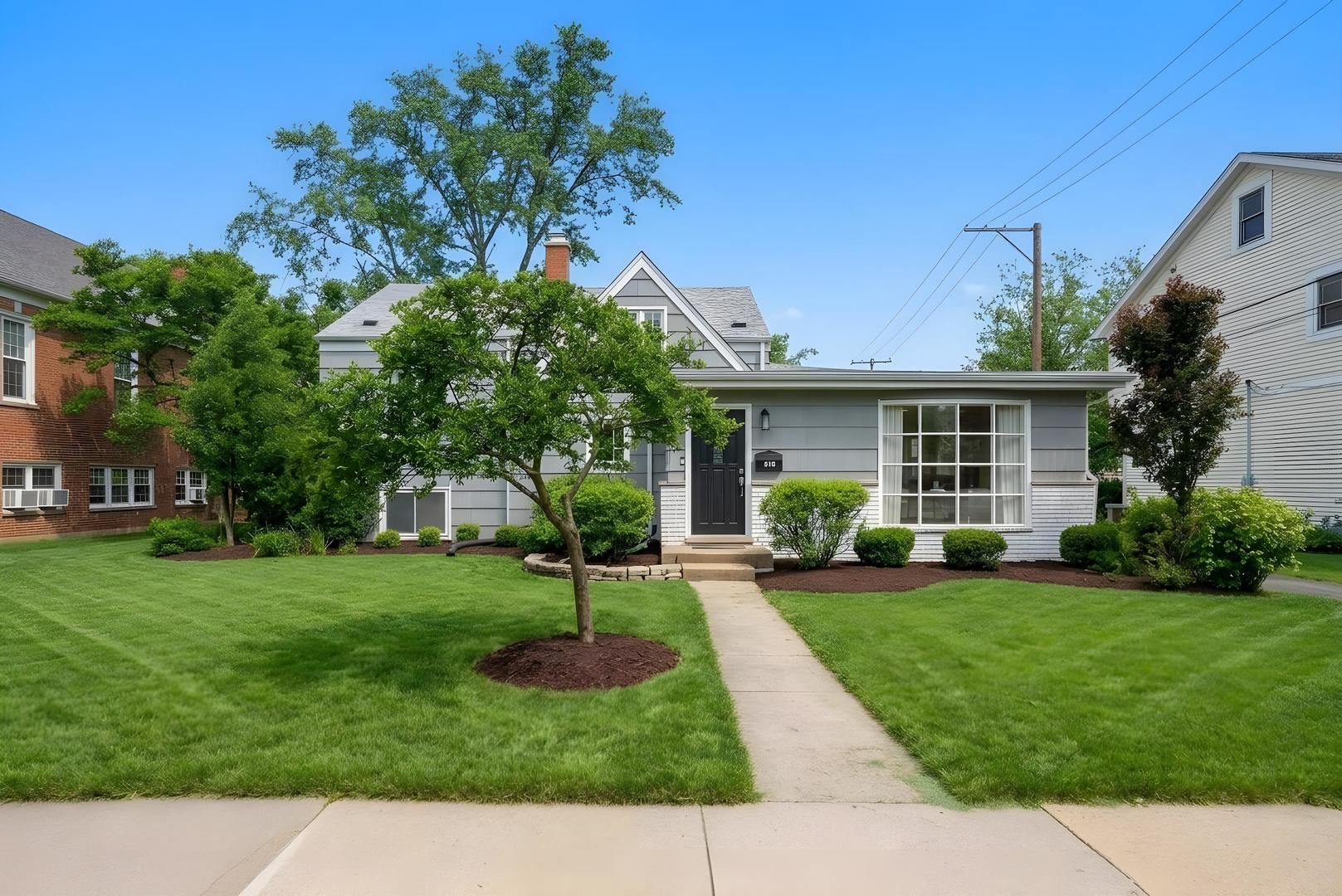 4740 DOUGLAS Road — Downers Grove, IL 60515