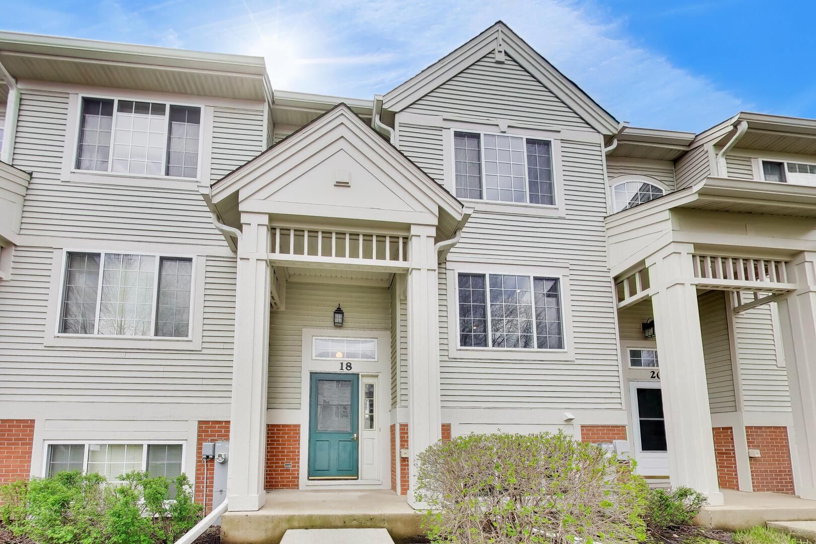 18 New Haven Drive #18 — Cary, IL 60013