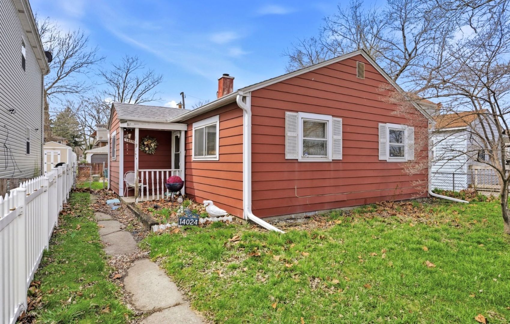14024 S Manistee Avenue — Burnham, IL 60633