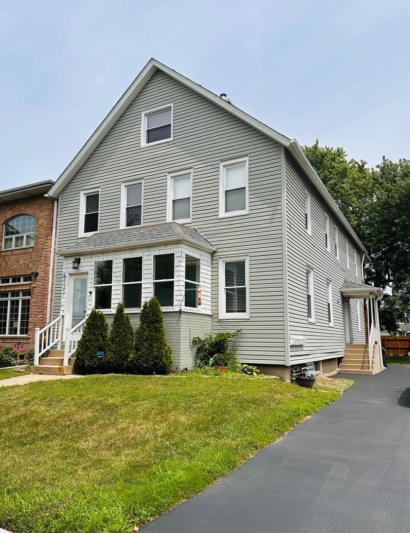 8133 Laramie Avenue, Skokie, IL 60077