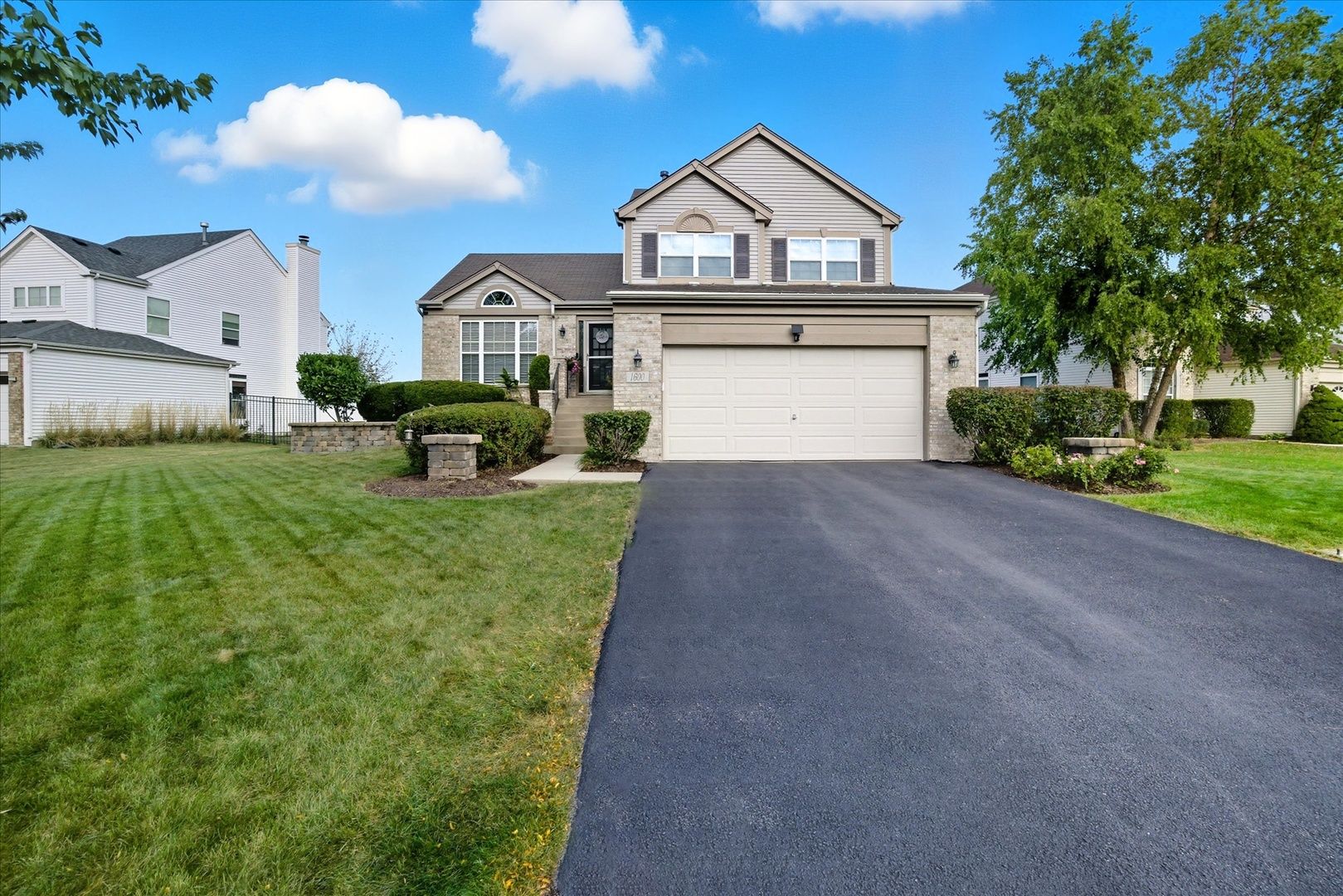 1600 Prairieview Boulevard — Bolingbrook, IL 60490