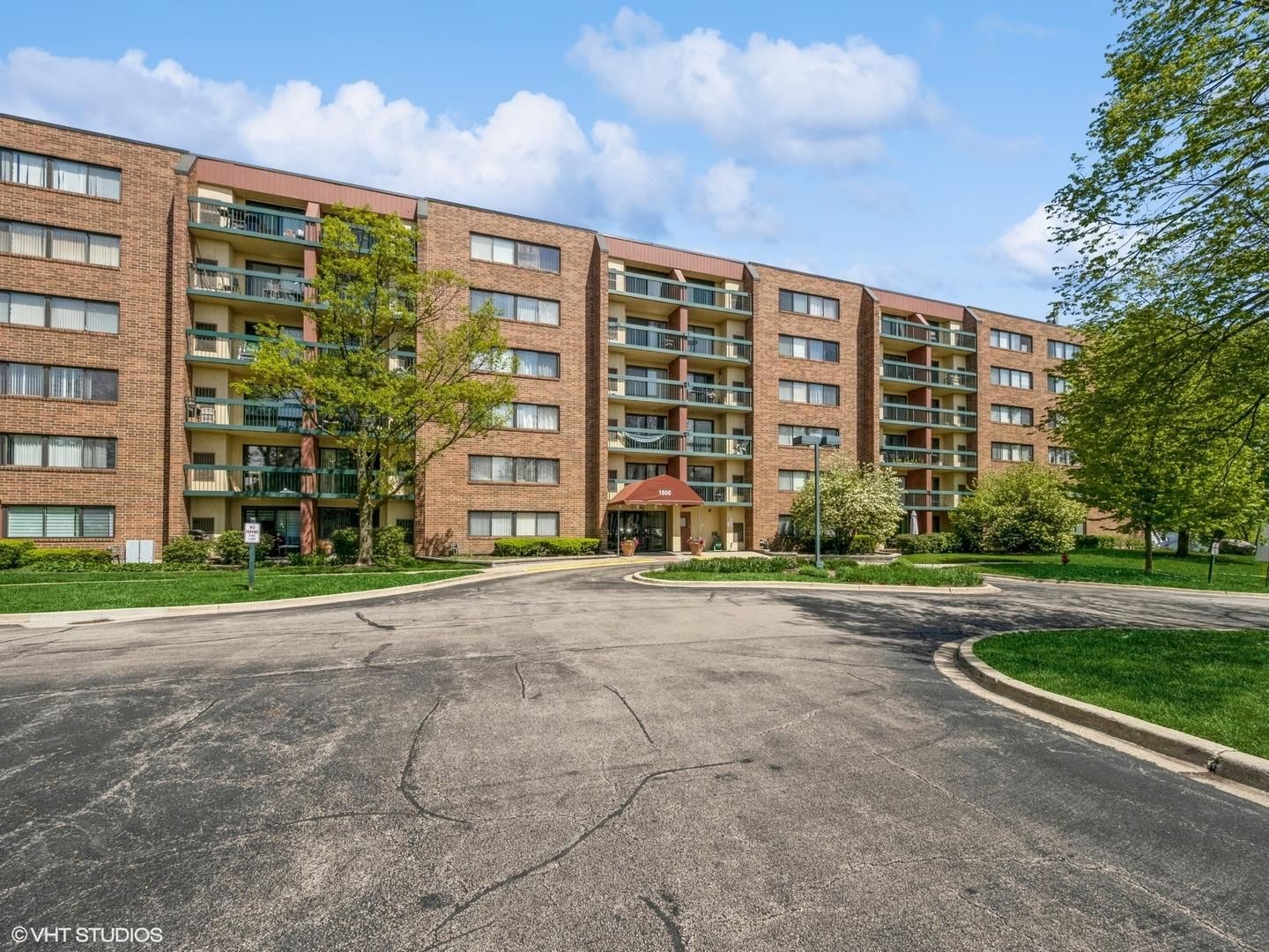 1800 Huntington Boulevard #409 — Hoffman Estates, IL 60169