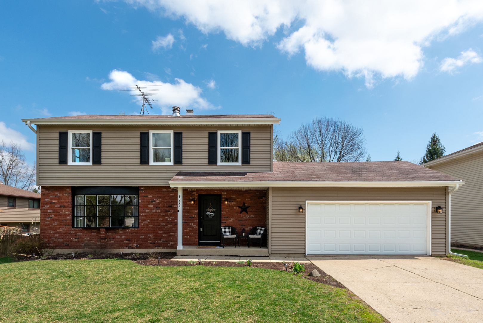 1285 N Lyle Avenue — Elgin, IL 60123