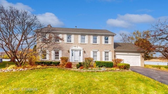 712 Victoria Drive, Palatine, IL 60074