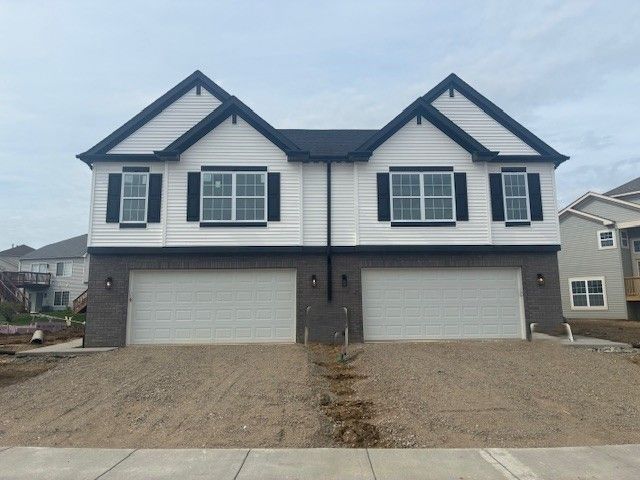929 Saddle Ridge Drive — Joliet, IL 60432