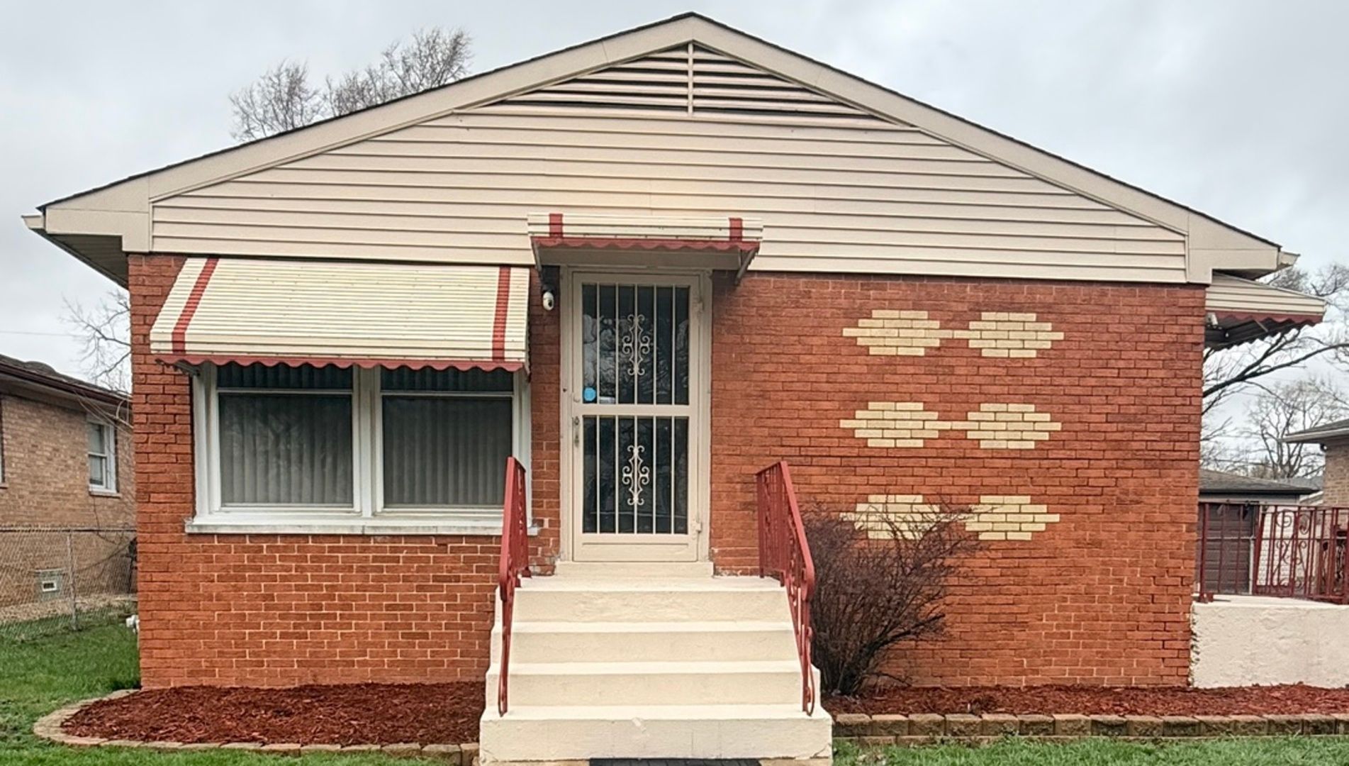 117 W 158th Place — Harvey, IL 60426